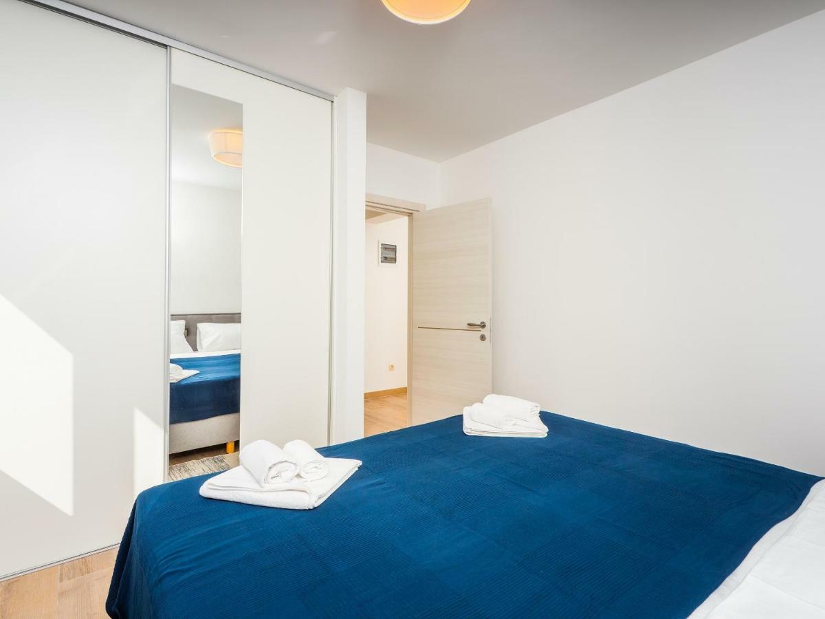 Appartments Adriatic 오미살즈 외부 사진